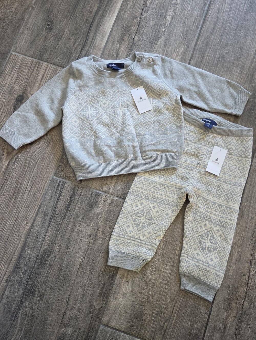 GAP Baby NWT 3-6 Months Gray Fair Isle Knit Top and Pants Set